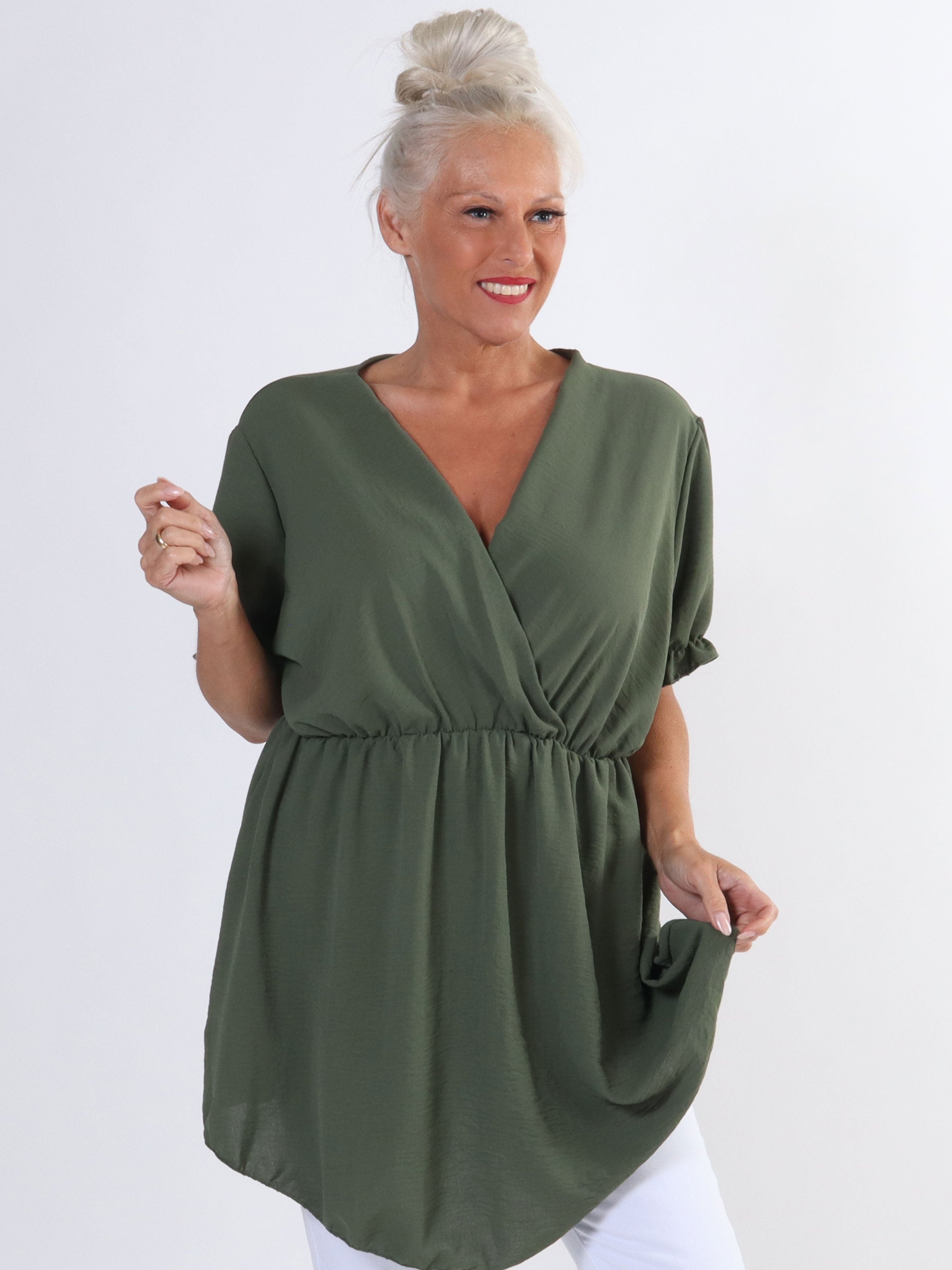 Yda Plain Short Sleeve - Sød plus size bluse med elastik i taljen